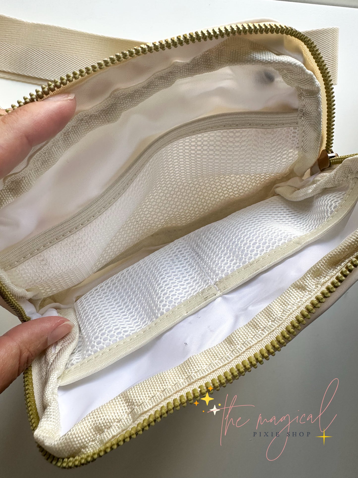Ivory Bag with Pink Bow Mouse Patch